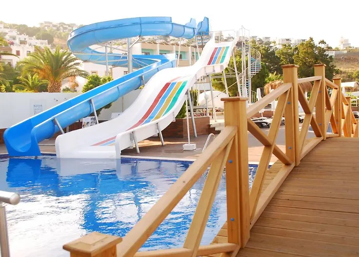 Woxxie فندق تورغوتْريس